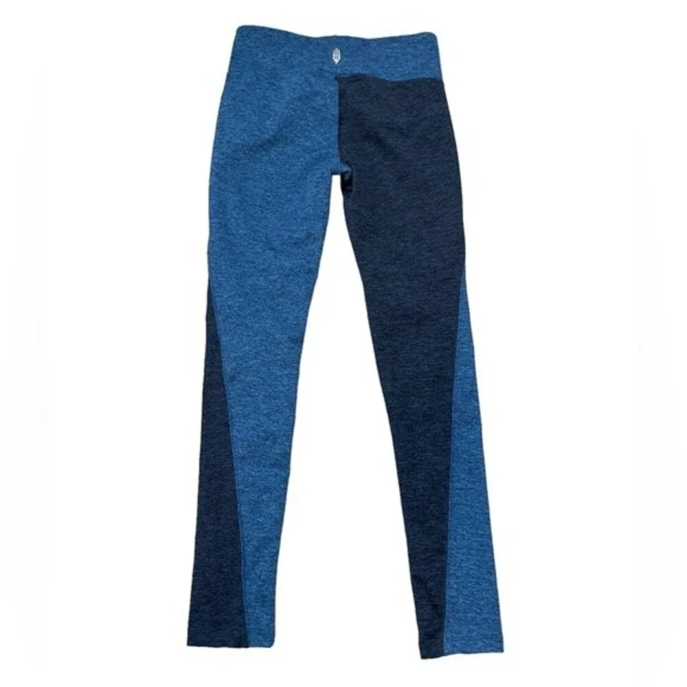 Free People Movement Womens XS Color blocked‎ black and blue smooth leggings
